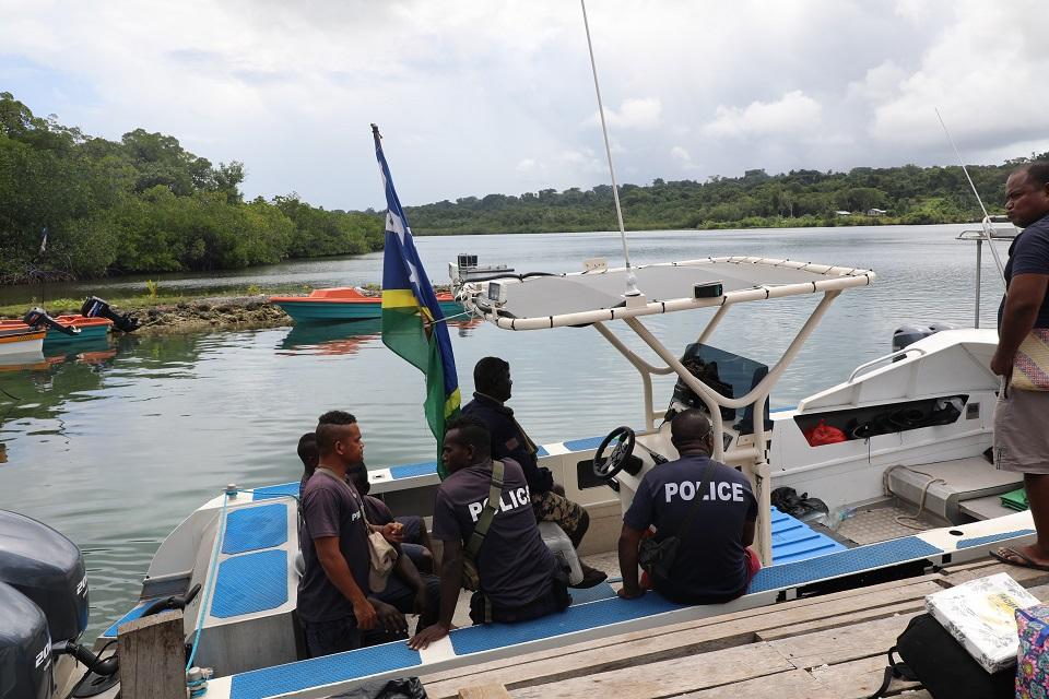 A RSIPF police team setting out on border patrol
