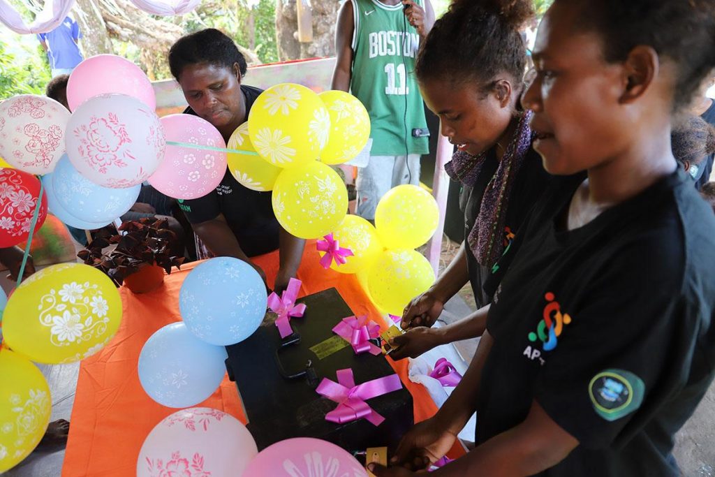 Kokona women splash out $100K from savings 2 Three office bearers unlock the safe.