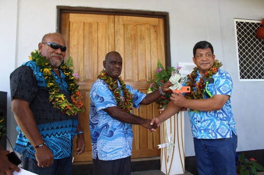 MFAET Minister Hands Over New Taro Pack-house In Malaita To MAL ...