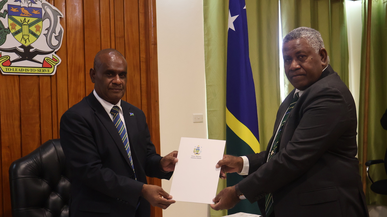 Prime Minister Honorable Jeremiah Manele, MP presented the letter of introduction to Solomon Islands High Commissioner to New Zealand, Mr. Ishmael Avui